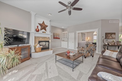 2305 W Timbercreek Cir, Wichita, KS 67204 - photo 7