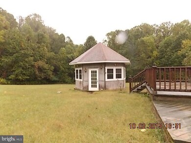 1571 Clay Hammond Rd, Prince Frederick, MD 20678 - photo 3