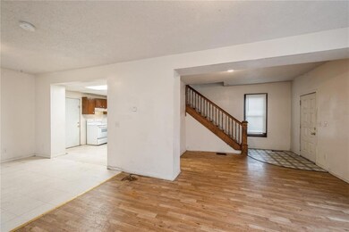 1245 5th Ave SE, Cedar Rapids, IA 52403 - photo 4