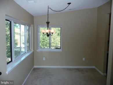 11041B Villaridge Ct unit B, Reston, VA 20191 - photo 4