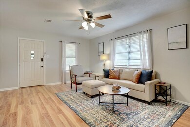 201 E 7th St, Springtown, TX 76082 - photo 5