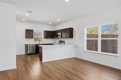 1613 Annabelle St, Cleburne, TX 76031 - photo 7