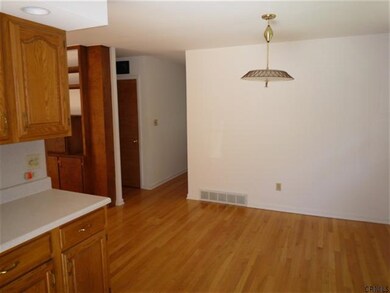 1070 Winne Rd, Schenectady, NY 12309 - photo 5