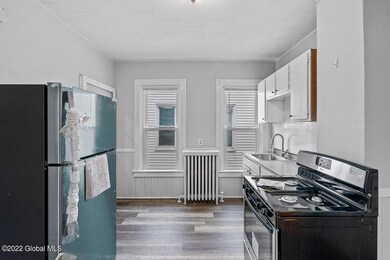 499 Yates St unit 2, Albany, NY 12208 - photo 2