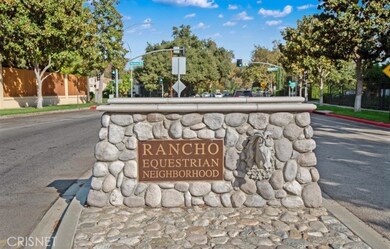 1818 W Riverside Dr, Burbank, CA 91506 - photo 2