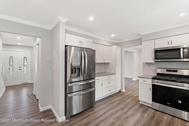 105 Imperato Ct, Toms River, NJ 08753 - photo 5