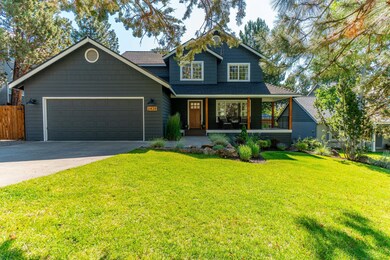 Front 2438 NW Hemmingway St