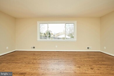 10700 Marlborough Rd, Fairfax, VA 22032 - photo 4