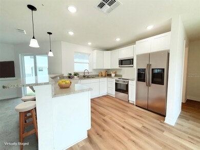 Kitchen - VIRTUALLY STAGED