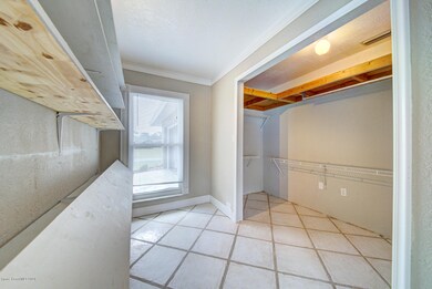 walk-in pantry & storage closet