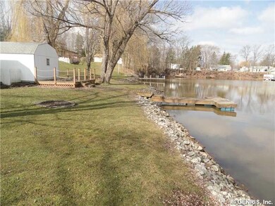 Waterfront/Dock/Pier. 104  of level lake frontage.
