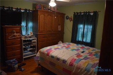 516 Riverside Dr, Woodville, OH 43469 - photo 7