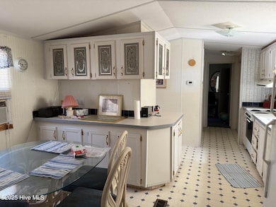 B7EC5D56-A28E-4CEF-B2A1-051FE2572FAA