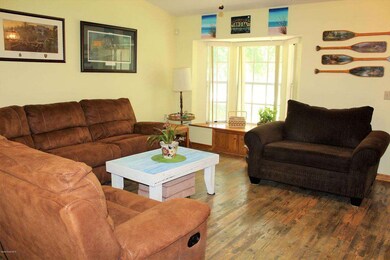 Inviting Family Rm