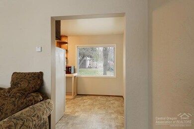 unlisted-address, Bend, OR 97701 - photo 5