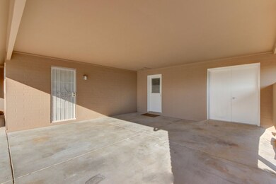 10130 W Cinnebar Ave, Sun City, AZ 85351 - photo 3