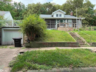 1711 Bluff St, Hamburg, IA 51640 - photo 2