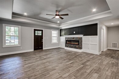 Lovely Tray ceiling with crown molding