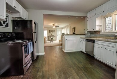 28th kitchen2
