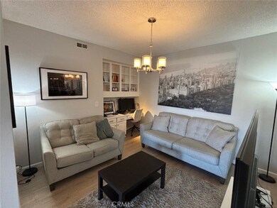4430 Noble Ave unit 202, Sherman Oaks, CA 91403 - photo 4