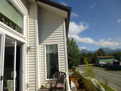 Upper back deck