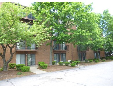 325 Plantation St unit L4, Worcester, MA 01604 - photo 2