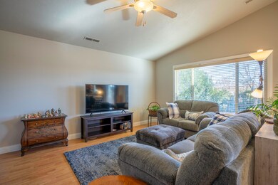 0402721eRiversideDr#38040