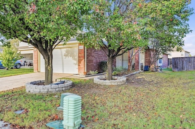 2813 Coyote Ridge Dr, Fort Worth, TX 76244 - photo 3