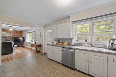 362 Old Henniker Rd, Contoocook, NH 03229 - photo 6