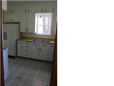 Lots of cabinetry!