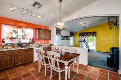 Eat In Kitchen