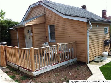 266 Reid Ave, Staten Island, NY 10305 - photo 5