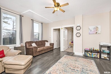 714 W 14th St, Davenport, IA 52804 - photo 7