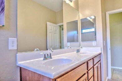 bathroom 2-pic 2