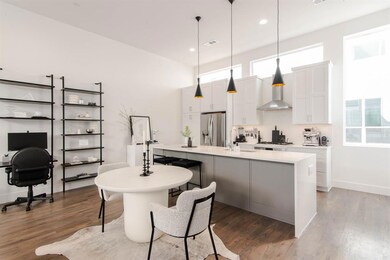 5908 Lindell Ave unit 104, Dallas, TX 75206 - photo 6