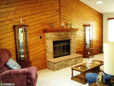 11418 Brandenburg Dr, Midlothian, VA 23112 - photo 4