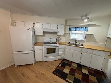 444 Osceola Ave, Frostproof, FL 33843 - photo 5