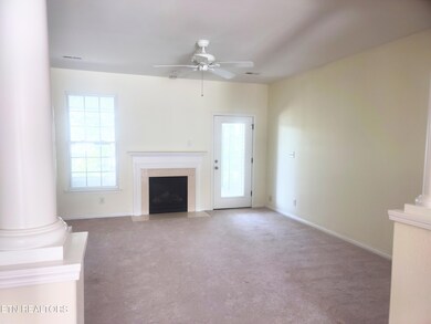 709 Mountainoak Ln unit 15B, Powell, TN 37849 - photo 4