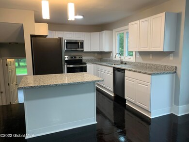 8 Chelton Ave, Troy, NY 12180 - photo 4