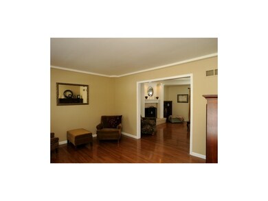 6607 Goode Dr, Shawnee, KS 66216 - photo 4