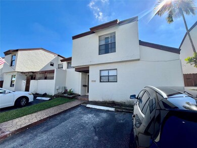 9722 NW 6th Ln, Miami, FL 33172 - photo 4