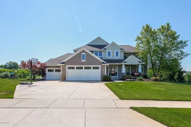 005-Front_View-4313756-medium