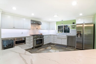 644 S Parish Place, Burbank, CA 91506 - photo 6