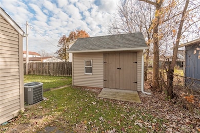 9855 Dupont Dr, Columbia Station, OH 44028 - photo 5