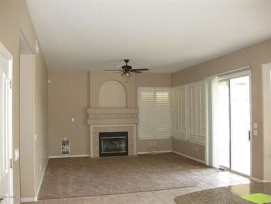 SPACIOUS FAMILY ROOM