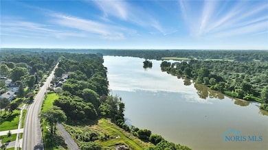 1036 River Rd, Maumee, OH 43537 - photo 2