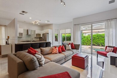 10745 NW 70th St, Doral, FL 33178 - photo 3