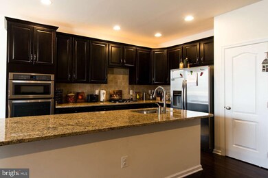 43277 Mitcham Square, Ashburn, VA 20148 - photo 2