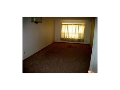 2105 Woodside Dr, El Paso, TX 79925 - photo 7