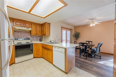 28 Dulverton Dr, Bella Vista, AR 72715 - photo 7